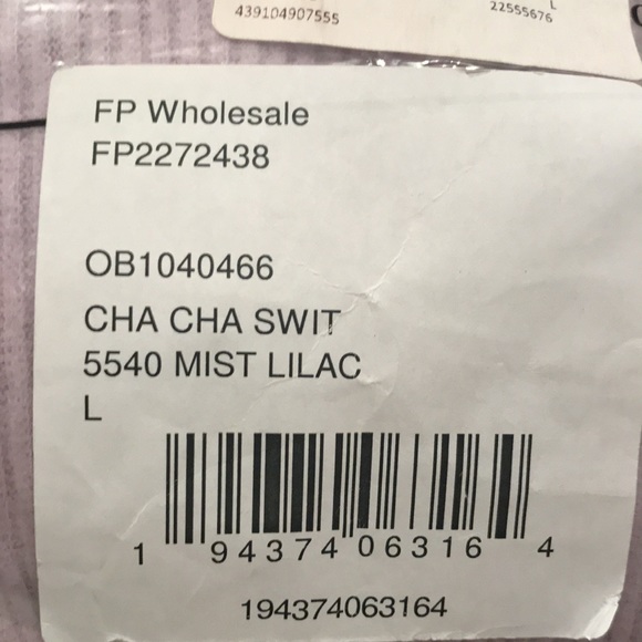 FREE PEOPLE Cha Cha sweater in Lilac Mist with multi colored sleeves NWT - Picture 7 of 7